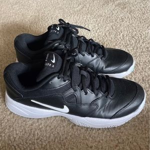 Nike Tennis Court Lite 2